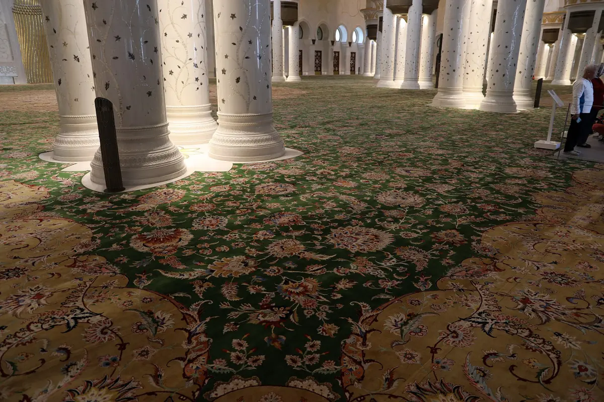 Carpet and inlaid columns in the prayer hall